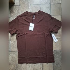 BDG Universal Tee V-neck Slim Fit - Brown Medium
